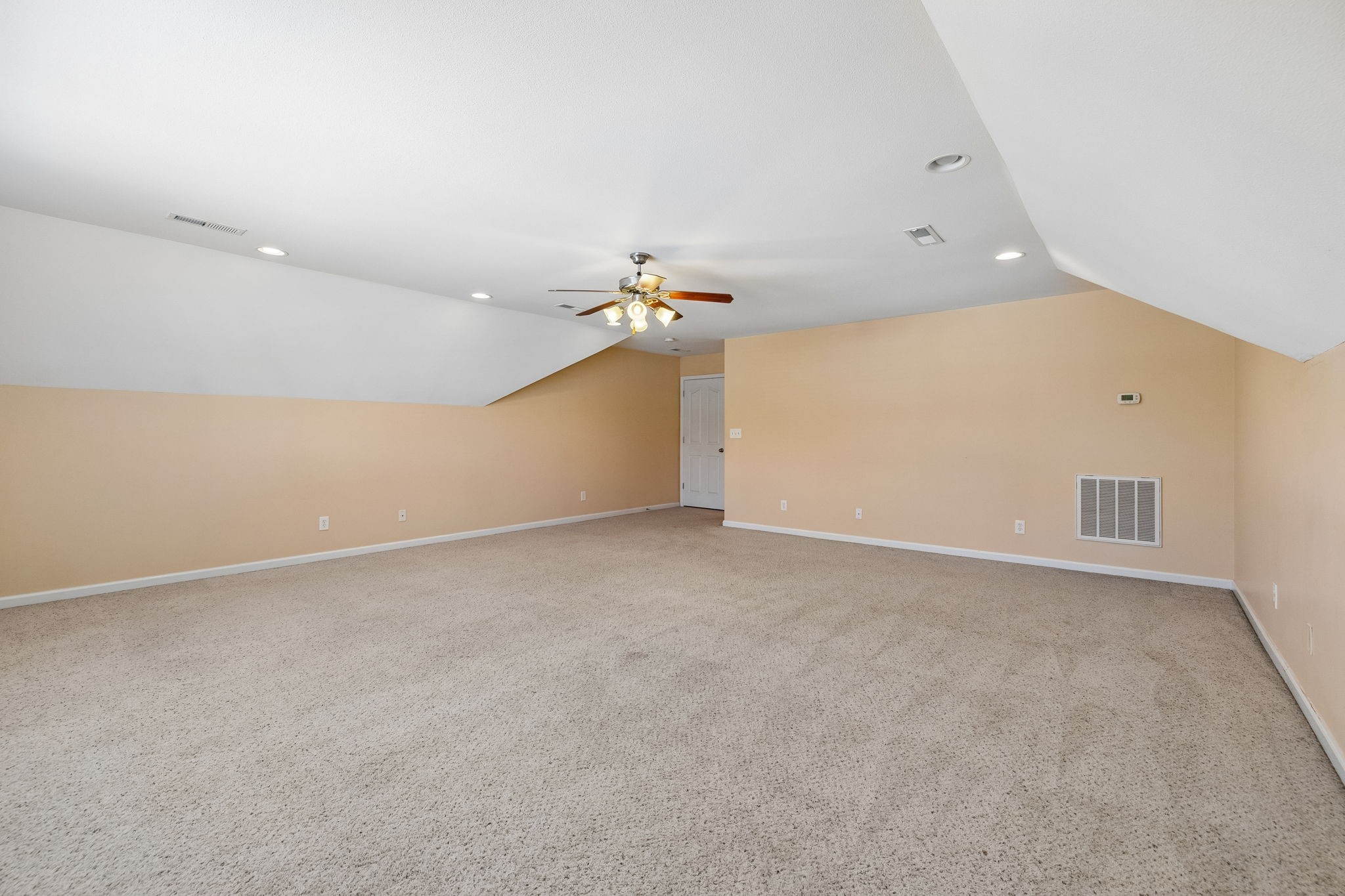 688 Fallbrook Ln Property Photo 38