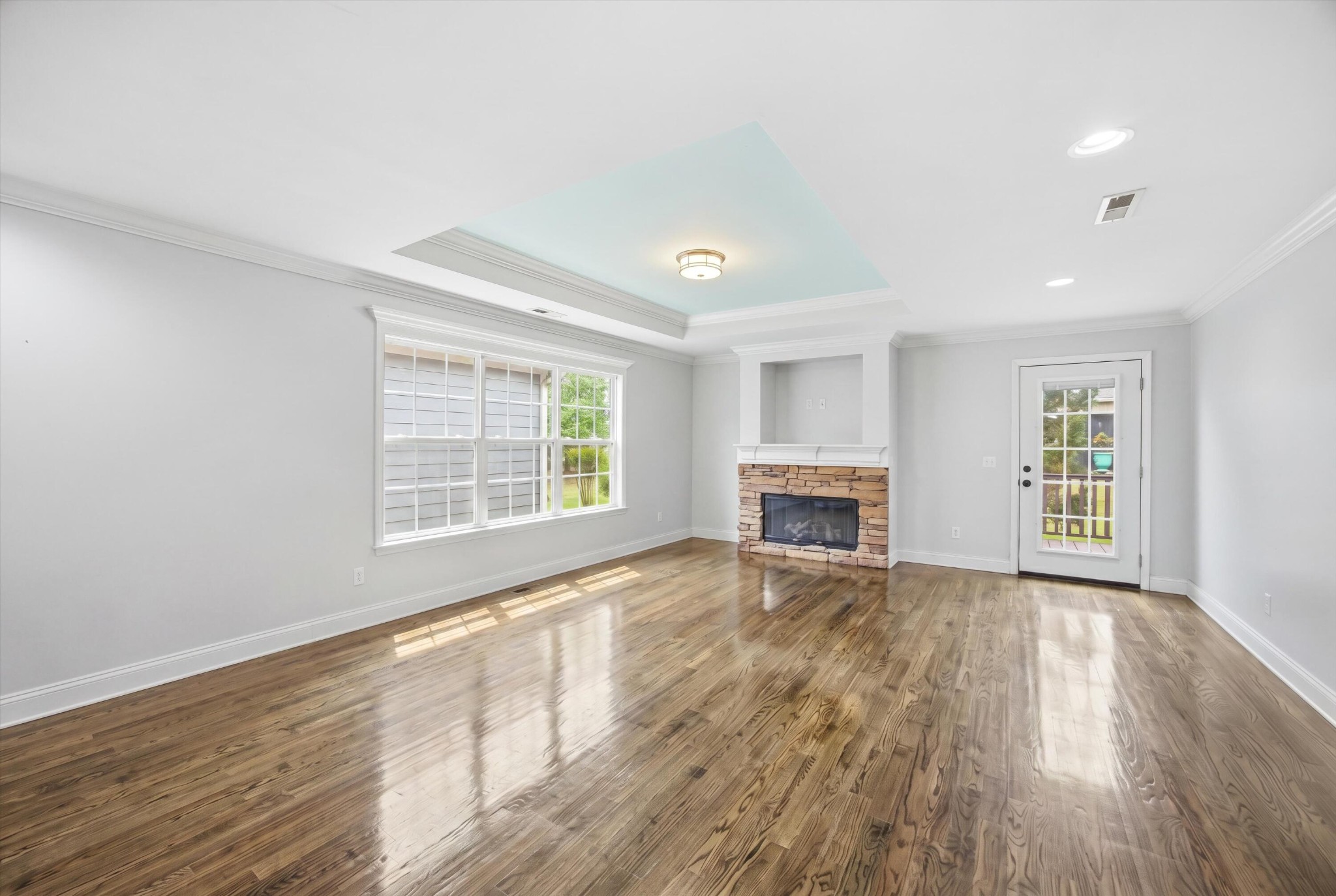 124 Fieldstone Commons Property Photo 1
