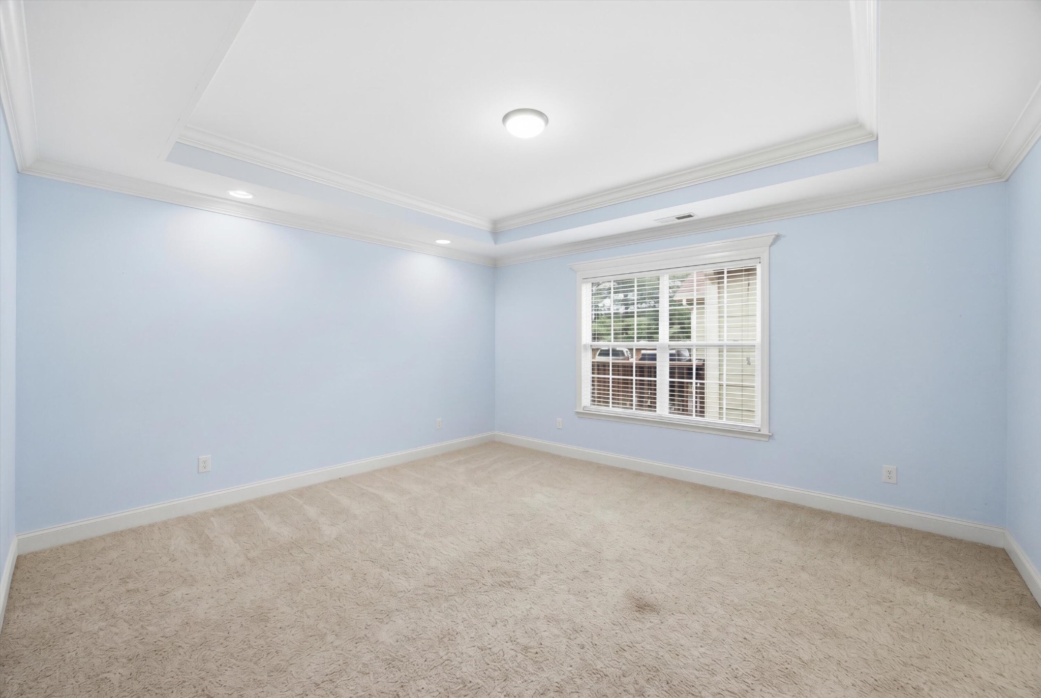 124 Fieldstone Commons Property Photo 22