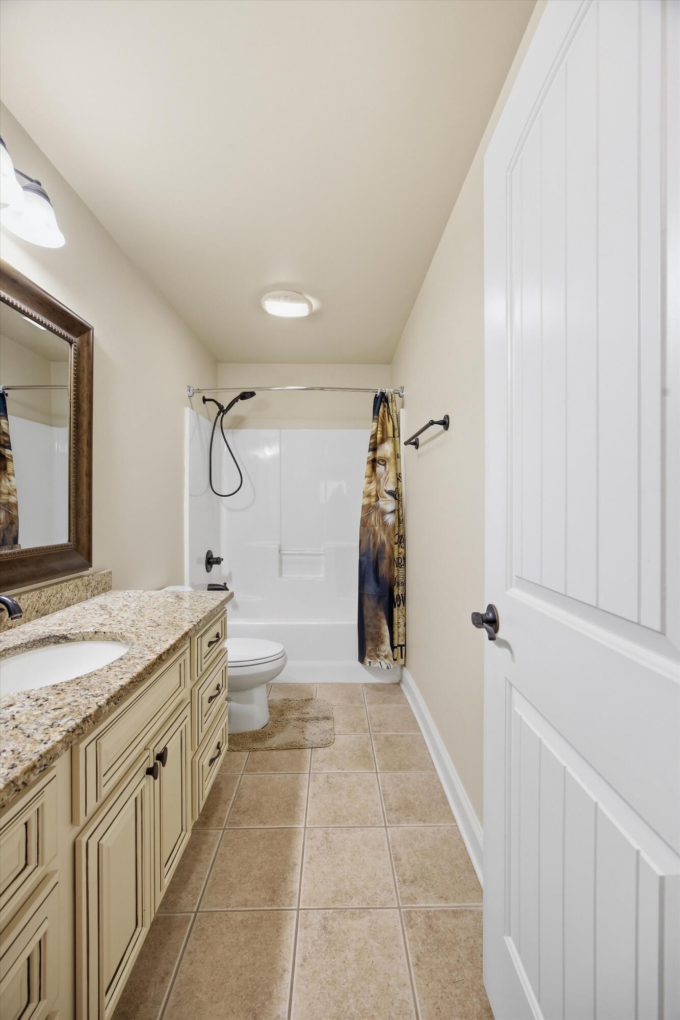 124 Fieldstone Commons Property Photo 32