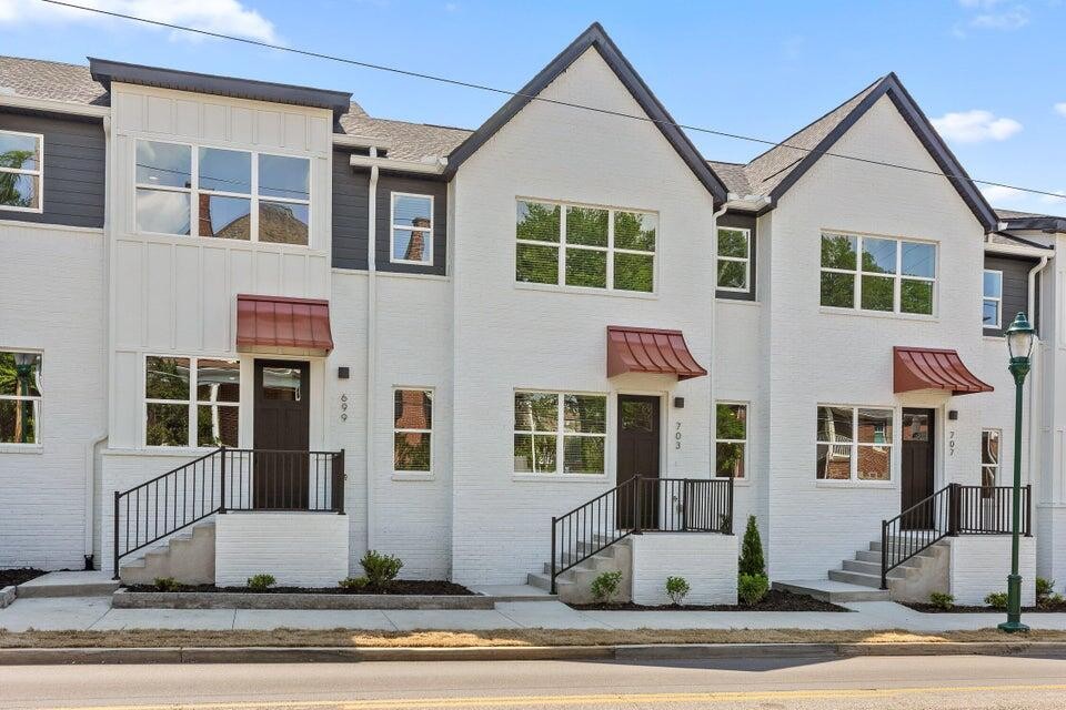 811 Bespoke Way Property Photo 1