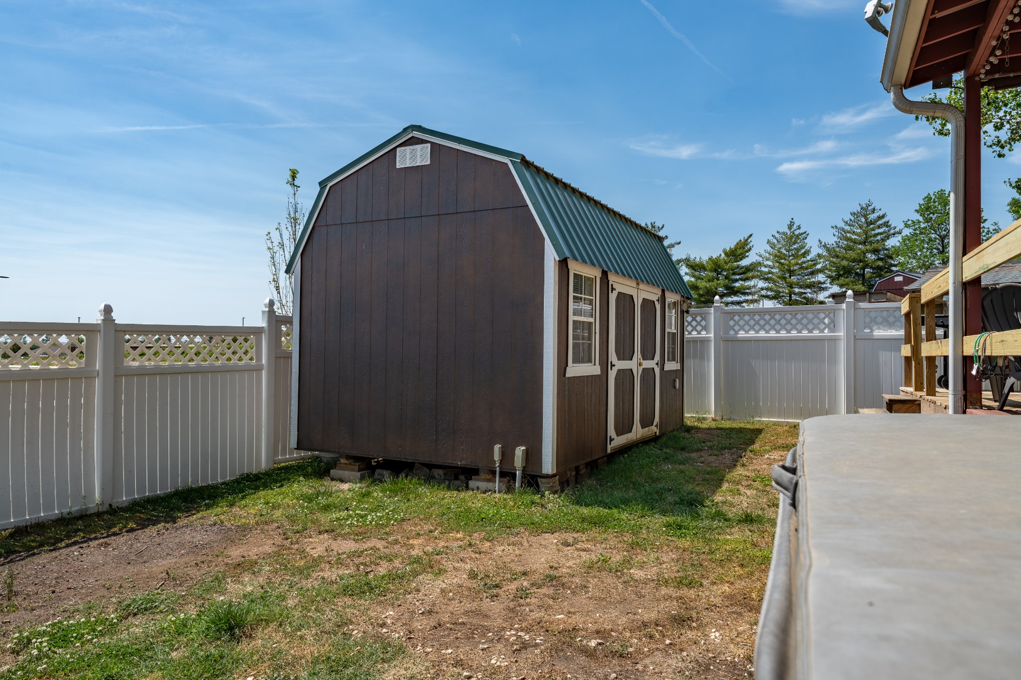 200 Westlynn Dr Property Photo 16
