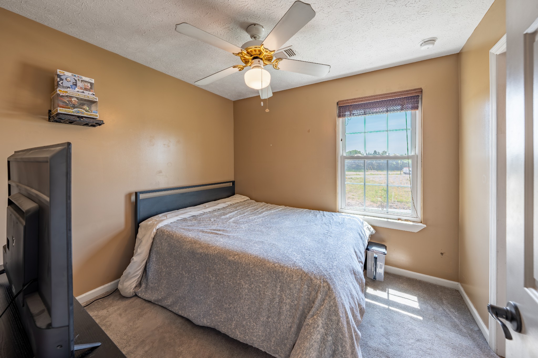 200 Westlynn Dr Property Photo 22