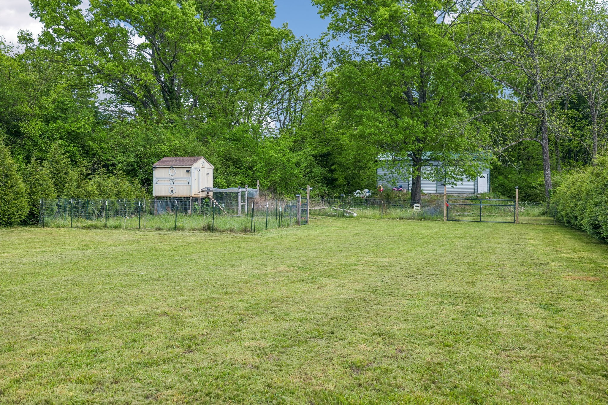 592 Twin Oak Dr Property Photo 39