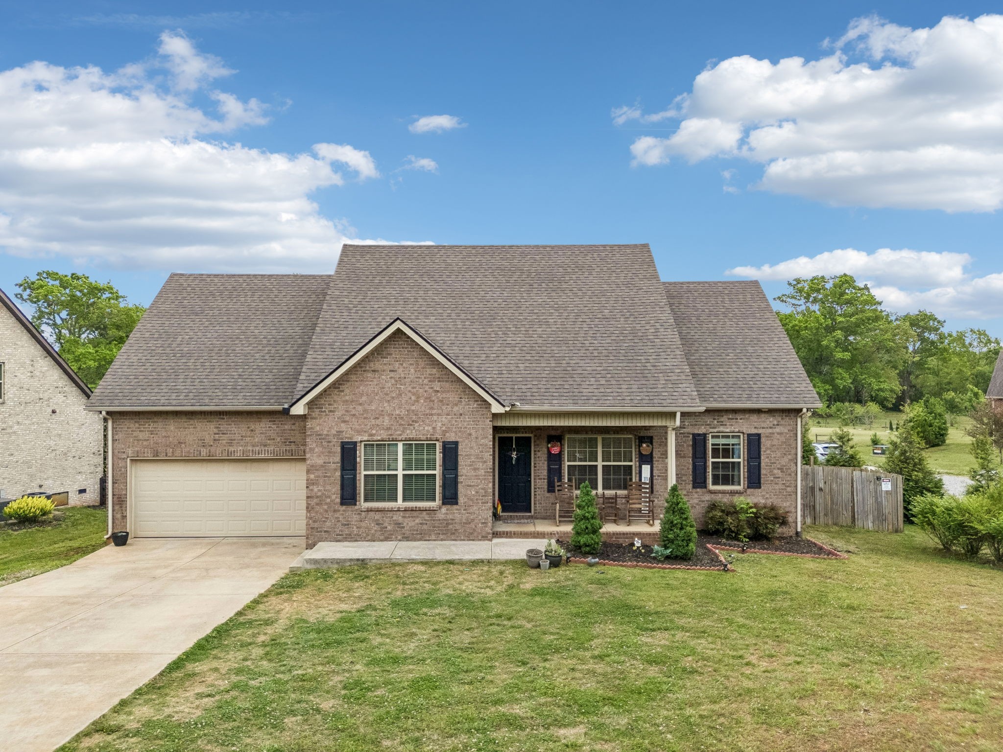 592 Twin Oak Dr Property Photo 43