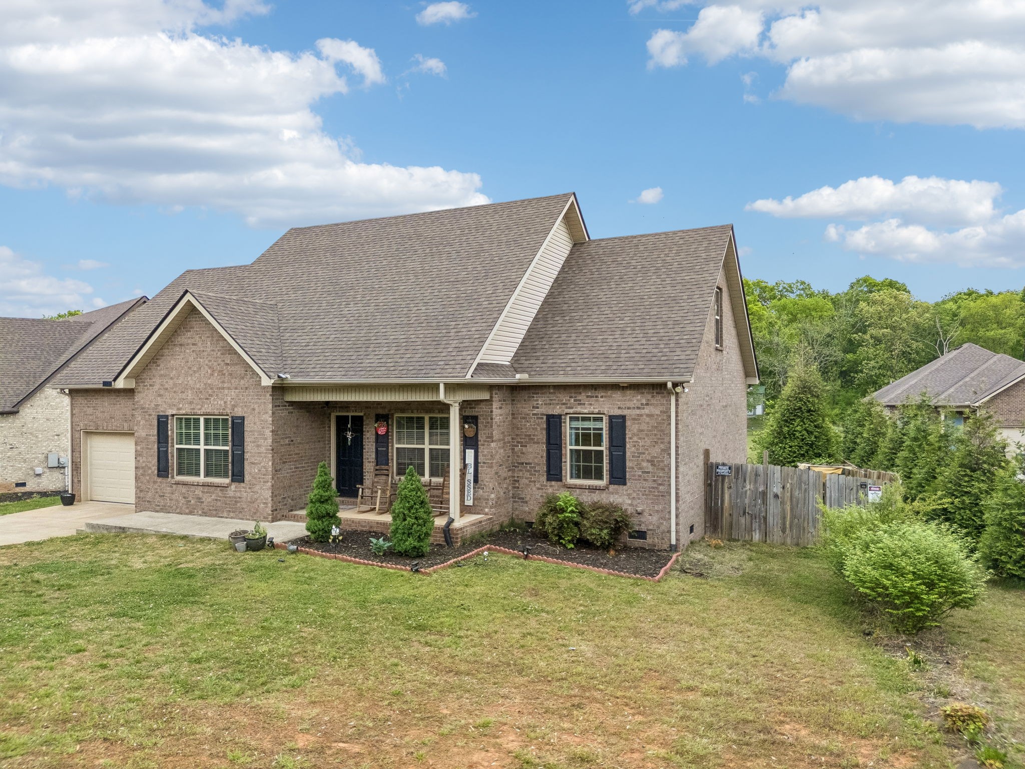 592 Twin Oak Dr Property Photo 45