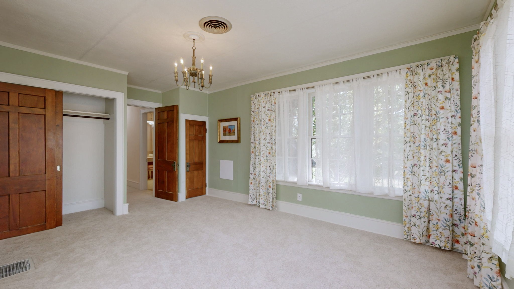 1007 Poplar St Property Photo 24
