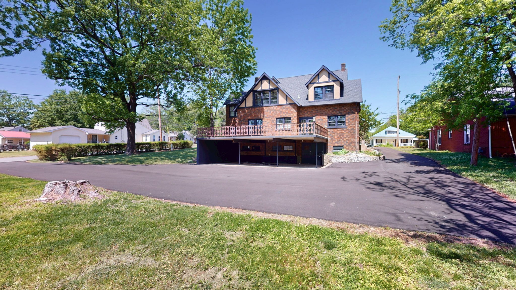 1007 Poplar St Property Photo 36