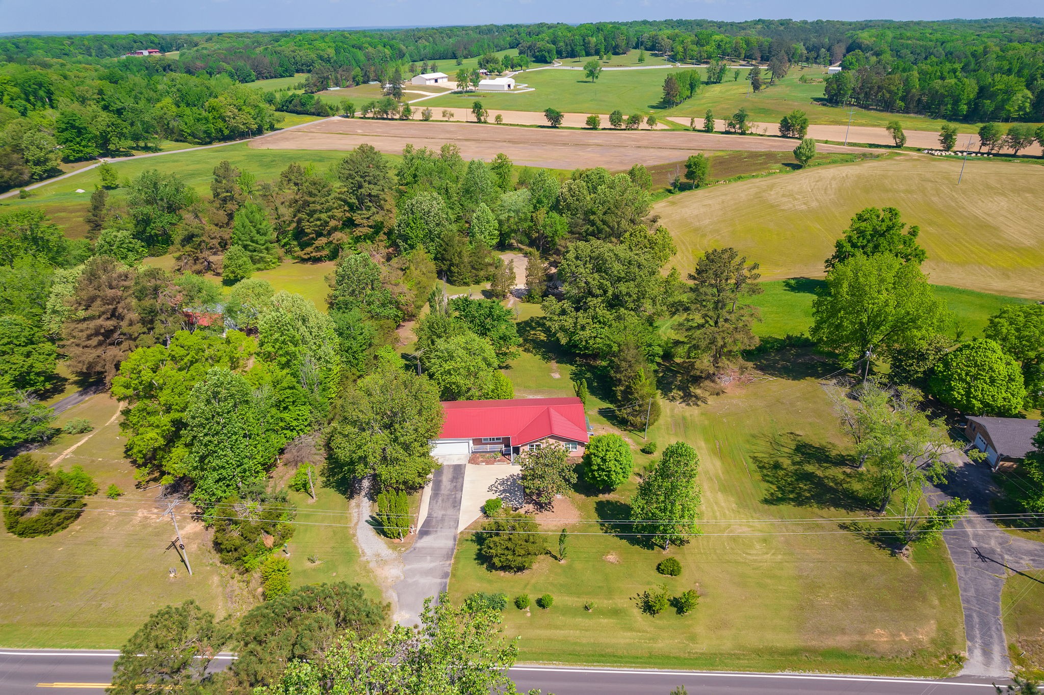5280 Highway 100, W Property Photo 1