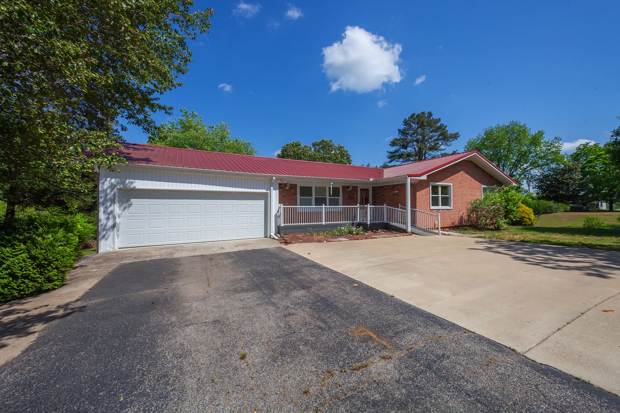 5280 Highway 100, W Property Photo 8