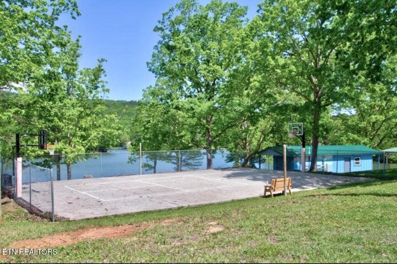 8 Bear Rd Property Photo 8