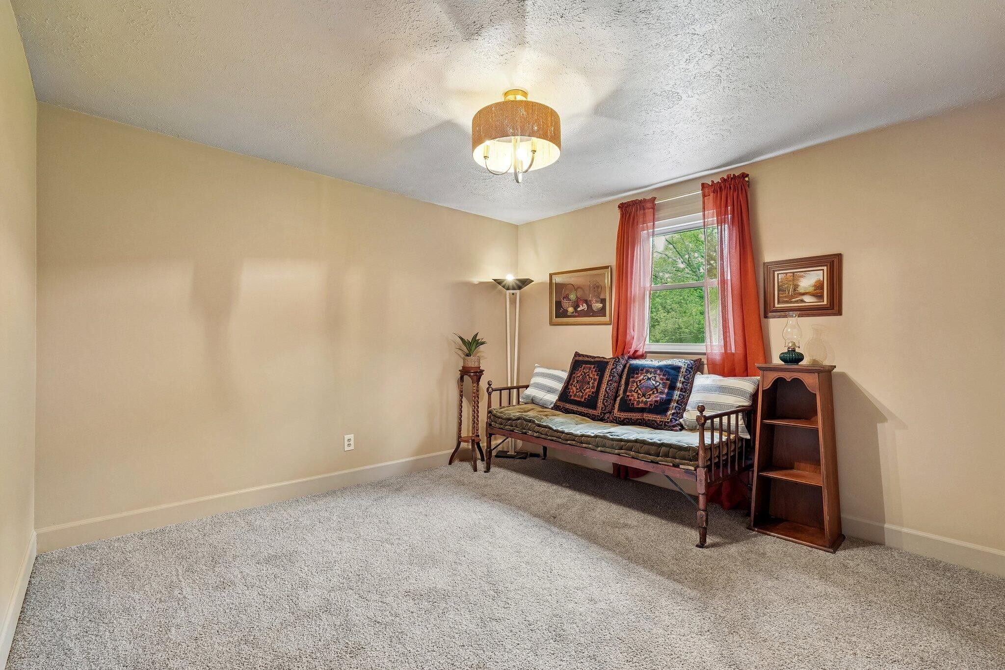 355 Marrell St Property Photo 13