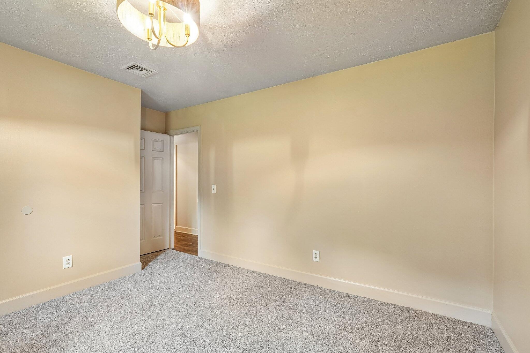 355 Marrell St Property Photo 15