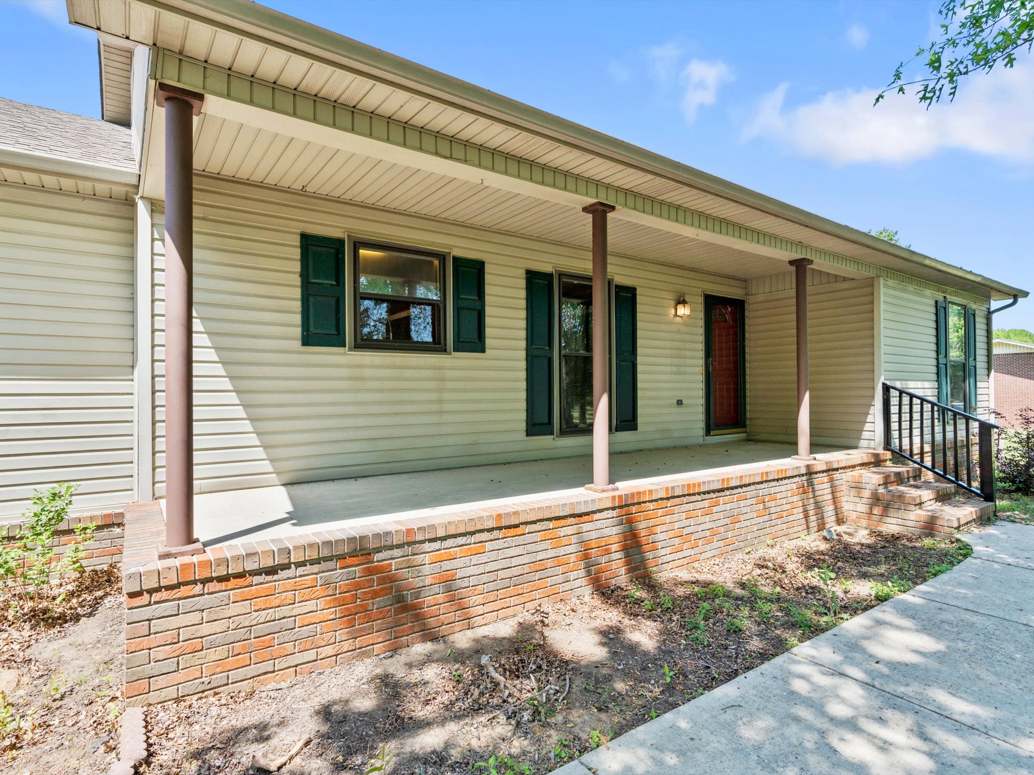 6934 Old Railroad Bed Rd Property Photo 3