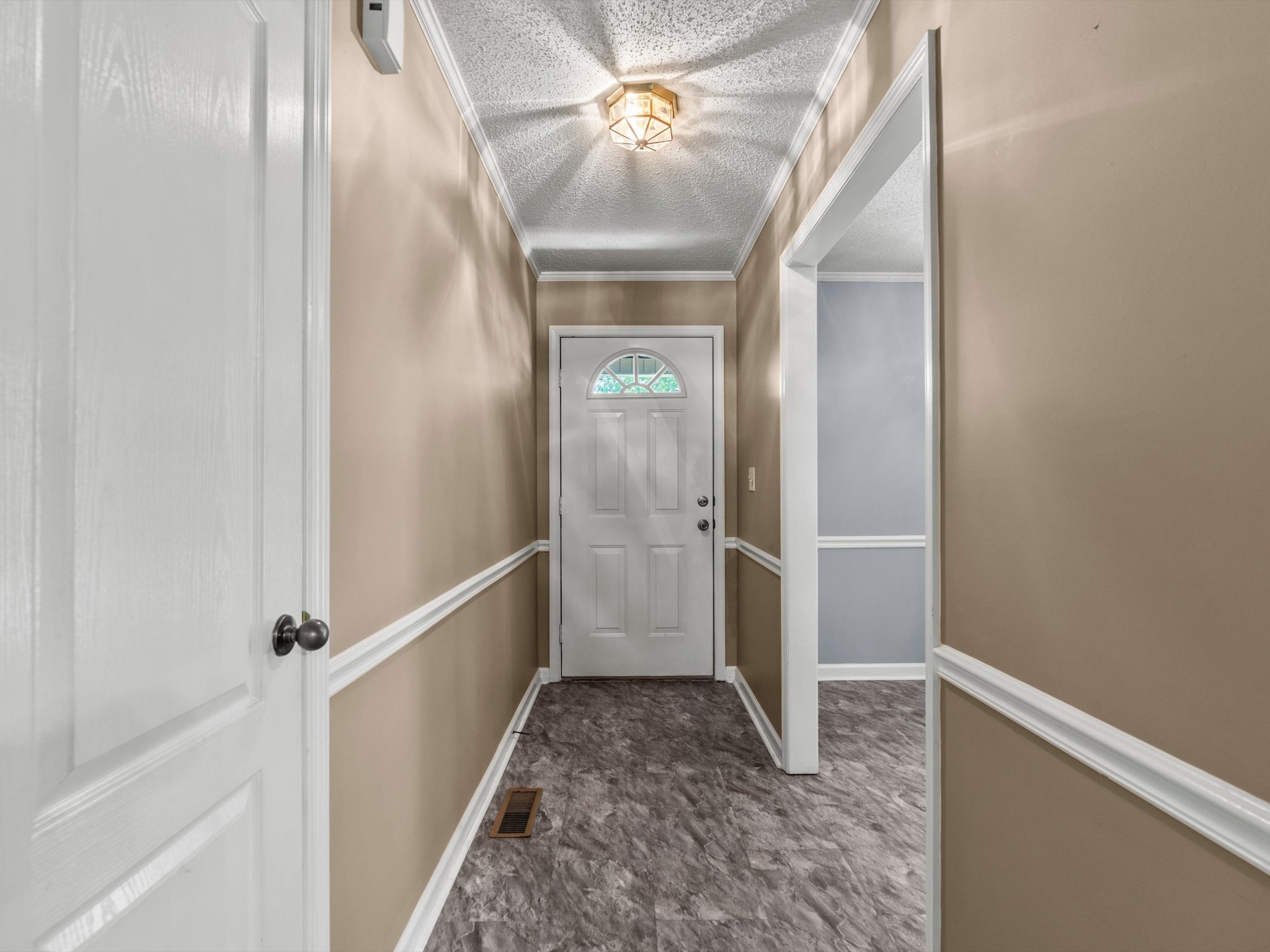 6934 Old Railroad Bed Rd Property Photo 4
