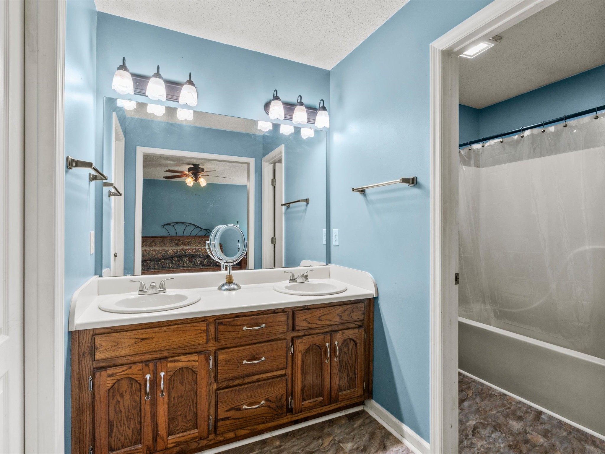 6934 Old Railroad Bed Rd Property Photo 17