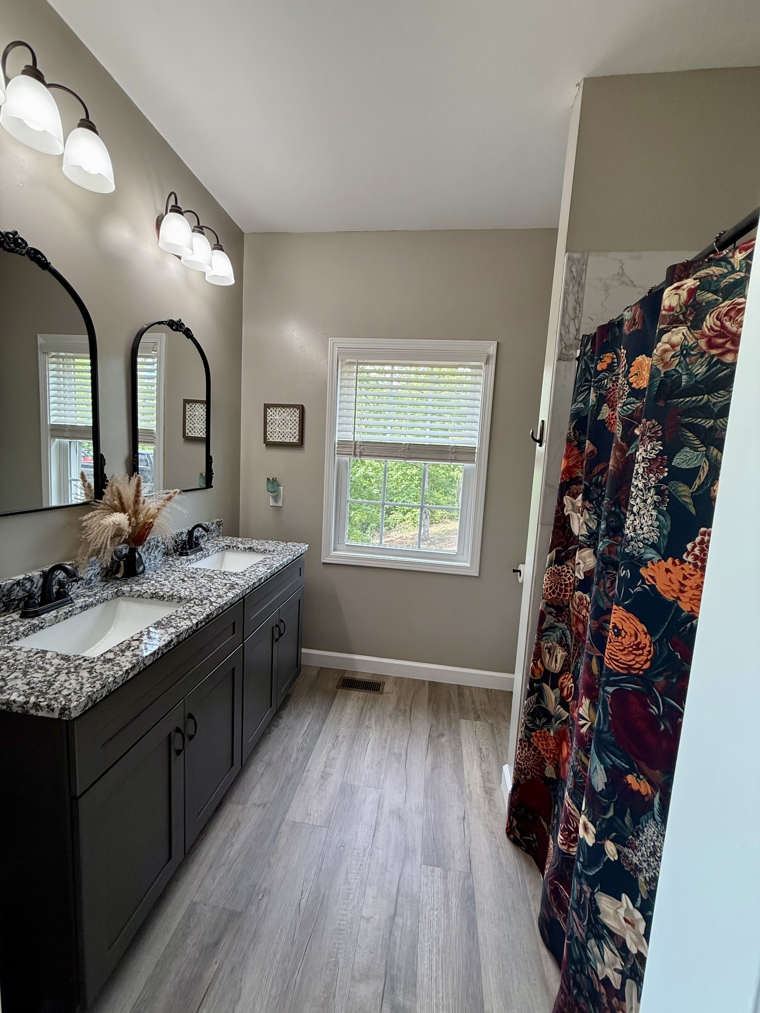131 Gatlyn Ln Property Photo 35