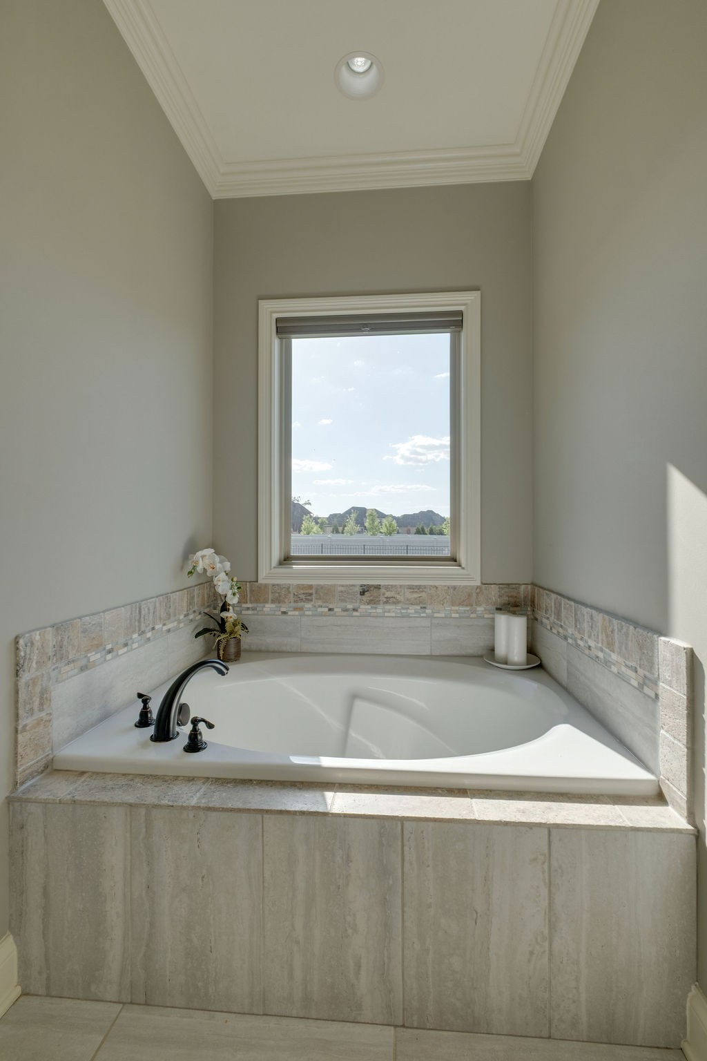 902 Larkspur Ln Property Photo 29
