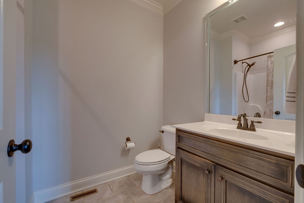 902 Larkspur Ln Property Photo 33