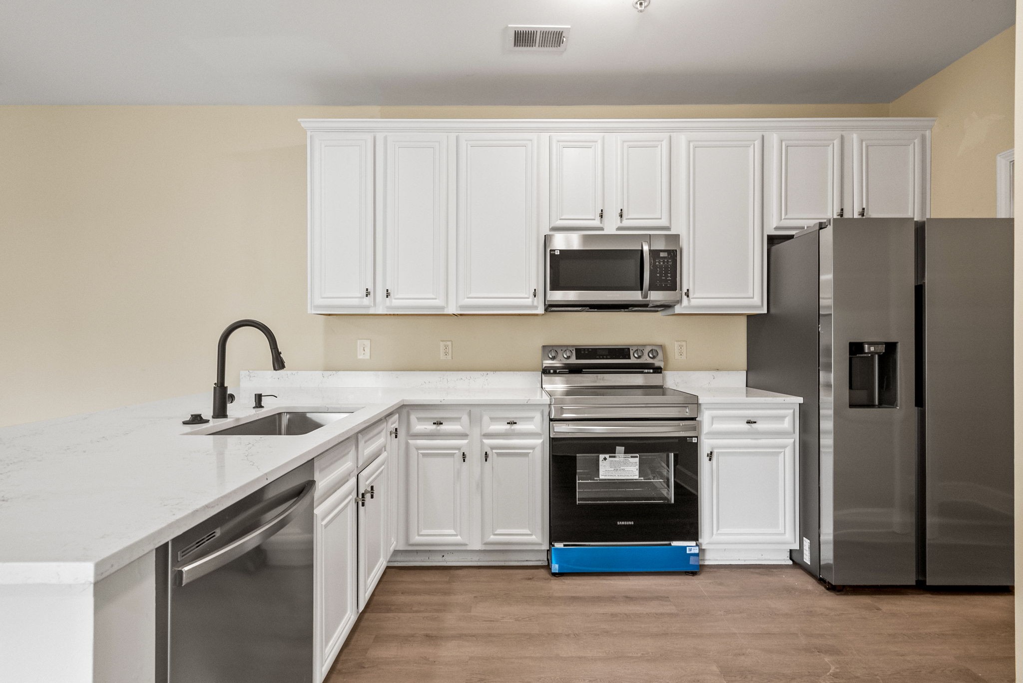 8501 Burnham Ln Property Photo 13