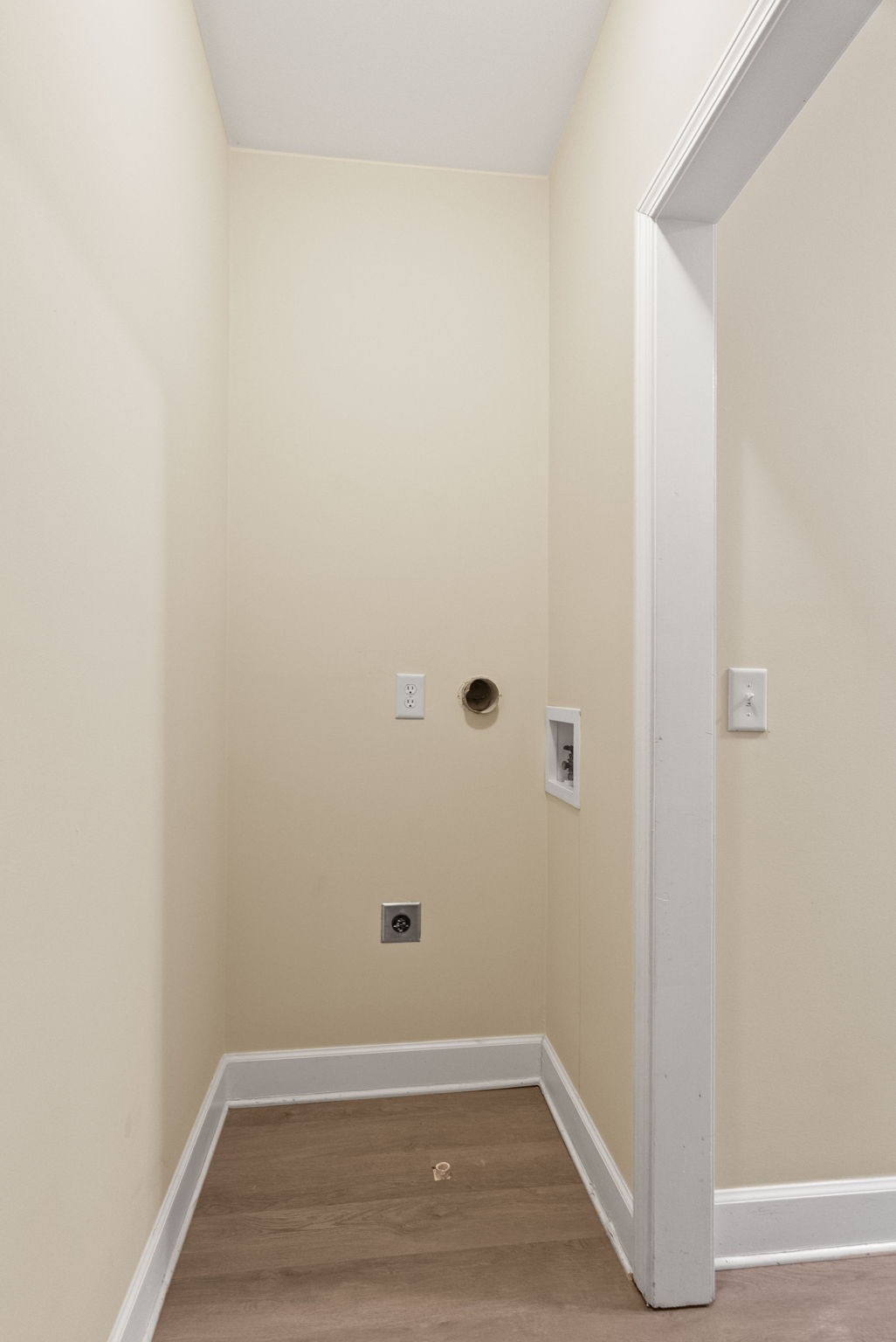 8501 Burnham Ln Property Photo 17