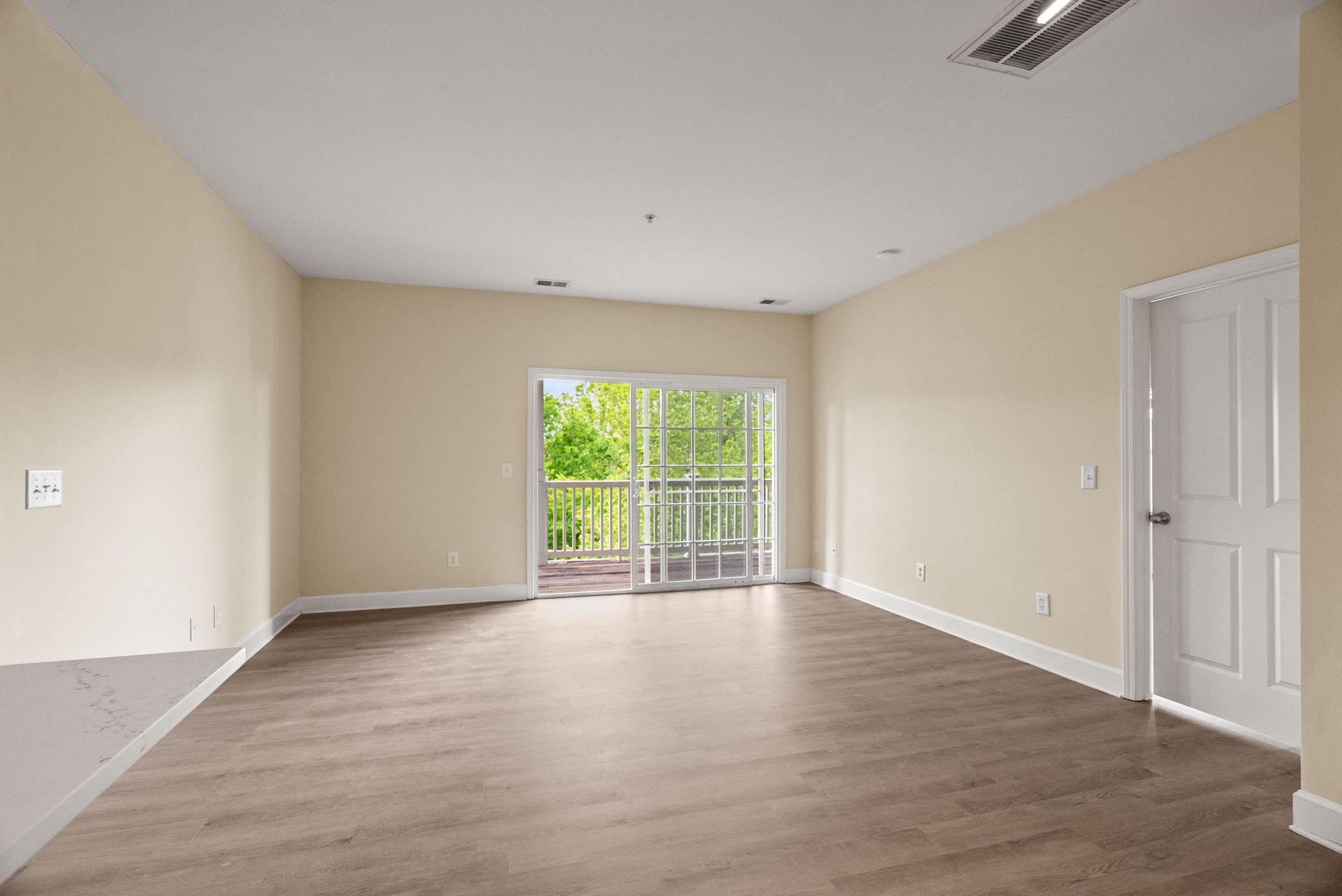 8501 Burnham Ln Property Photo 25