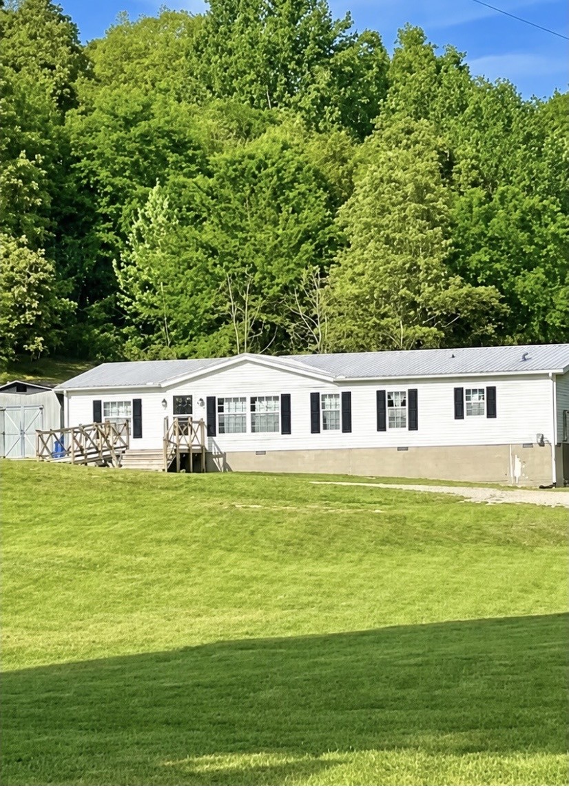 2450 W Leatherwood Rd Property Photo 1