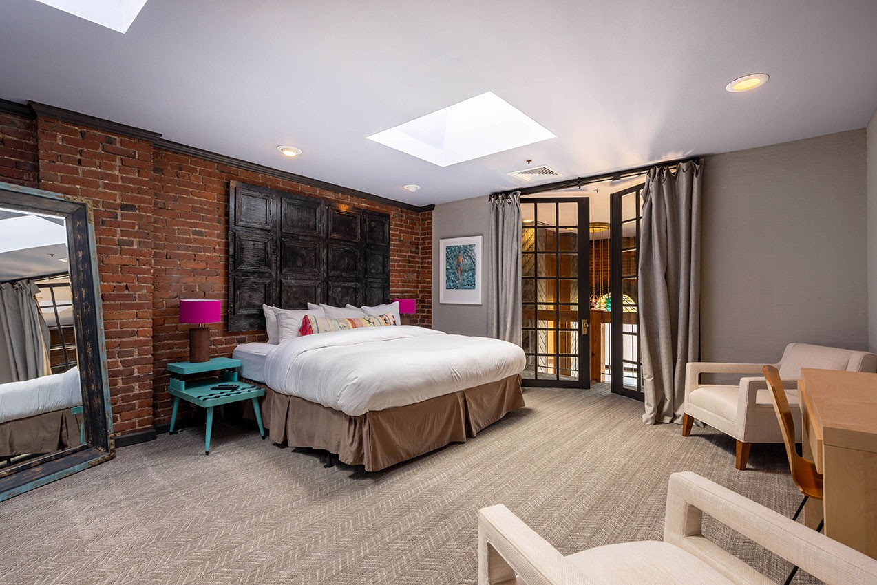 211 3rd Ave, N Property Photo 64