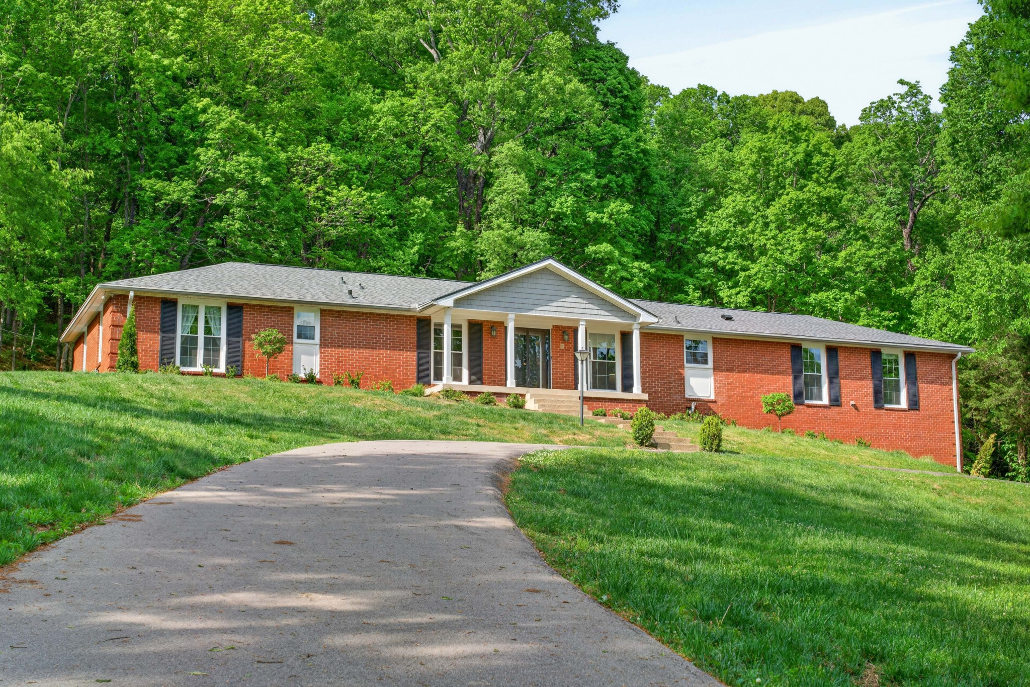 2148 Timberwood Dr Property Photo 1