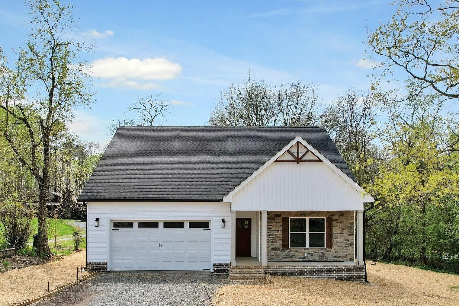 595 Harris Creek Trail, Sw Property Photo 1