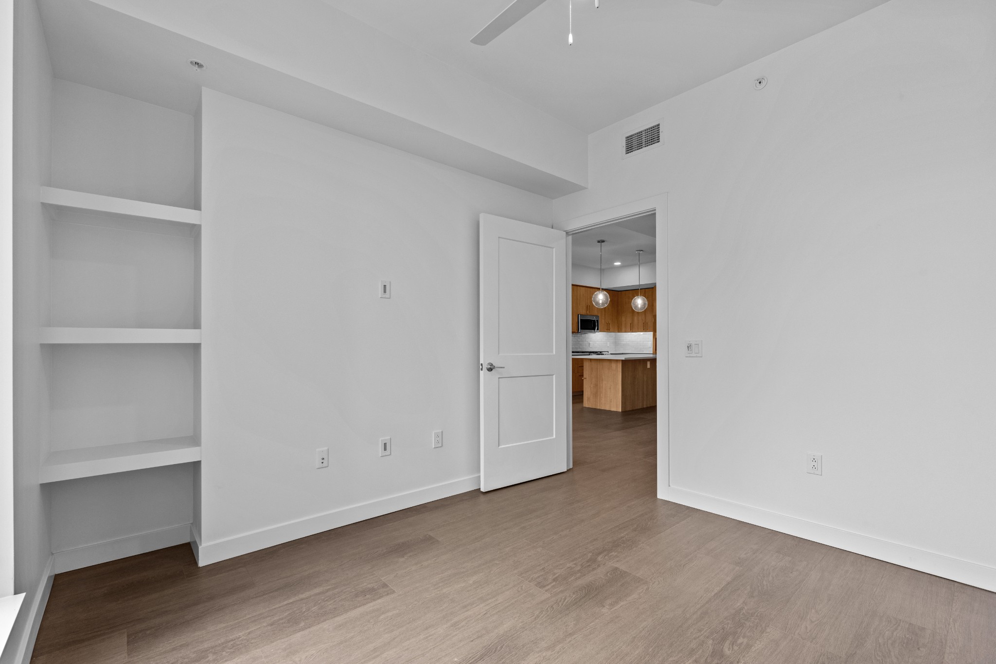1212 Demonbreun St Property Photo 6