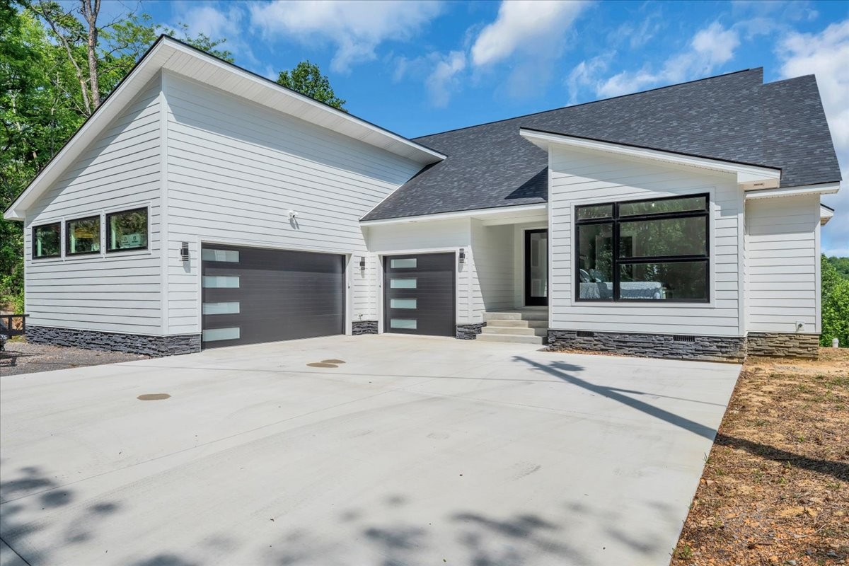 8350 Old Mill Hill Rd