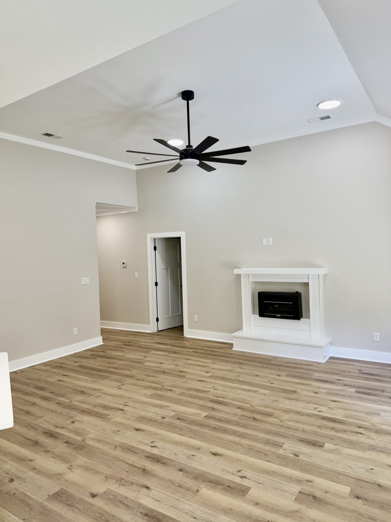25 Weatherstone Dr Property Photo 9