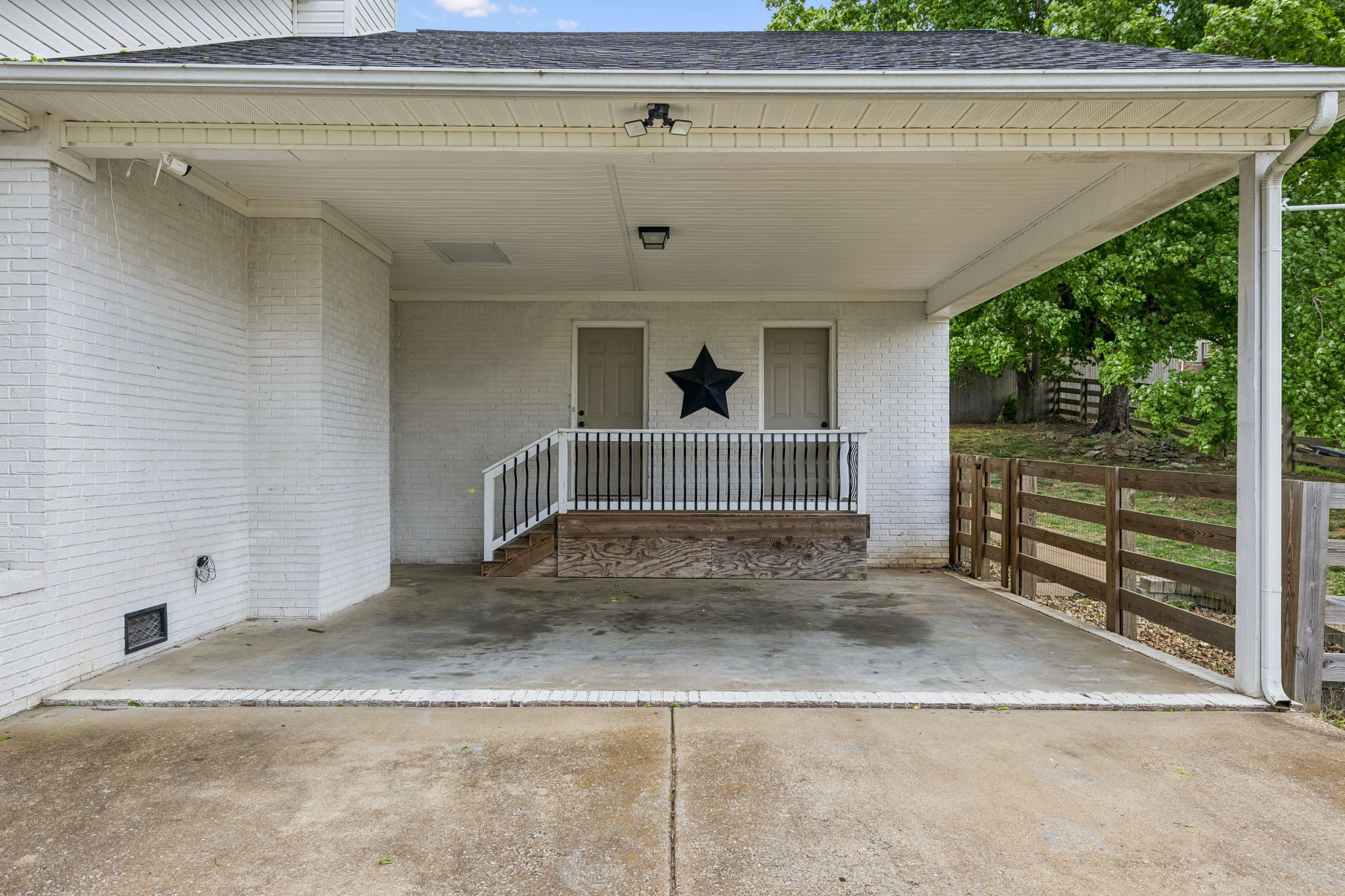 103 Edgewood Ave Property Photo 5