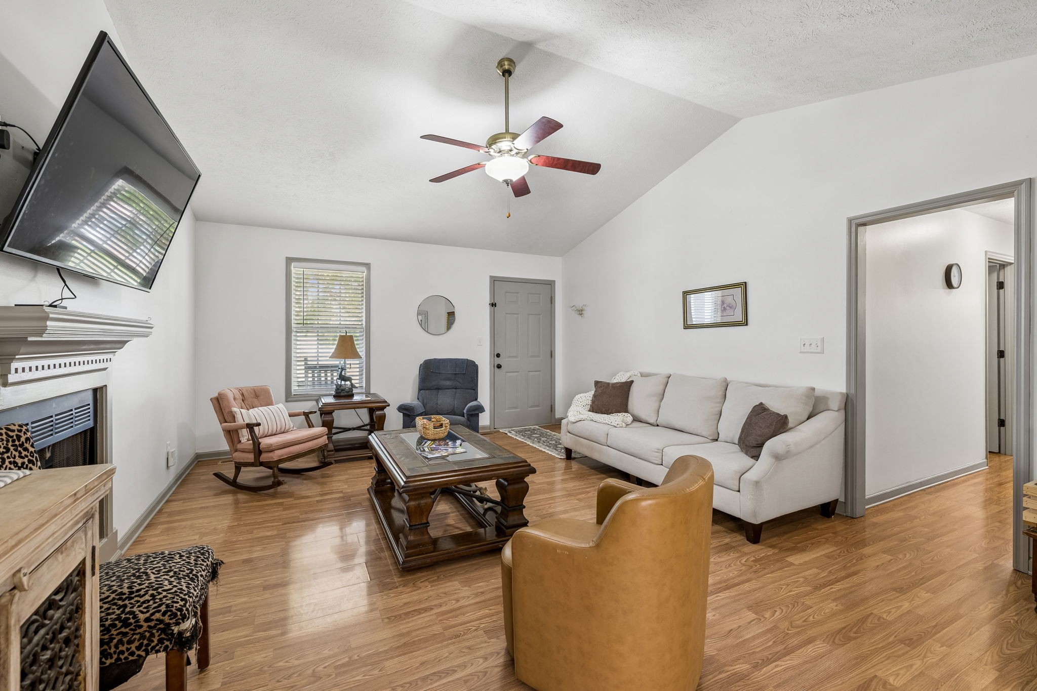 103 Edgewood Ave Property Photo 15