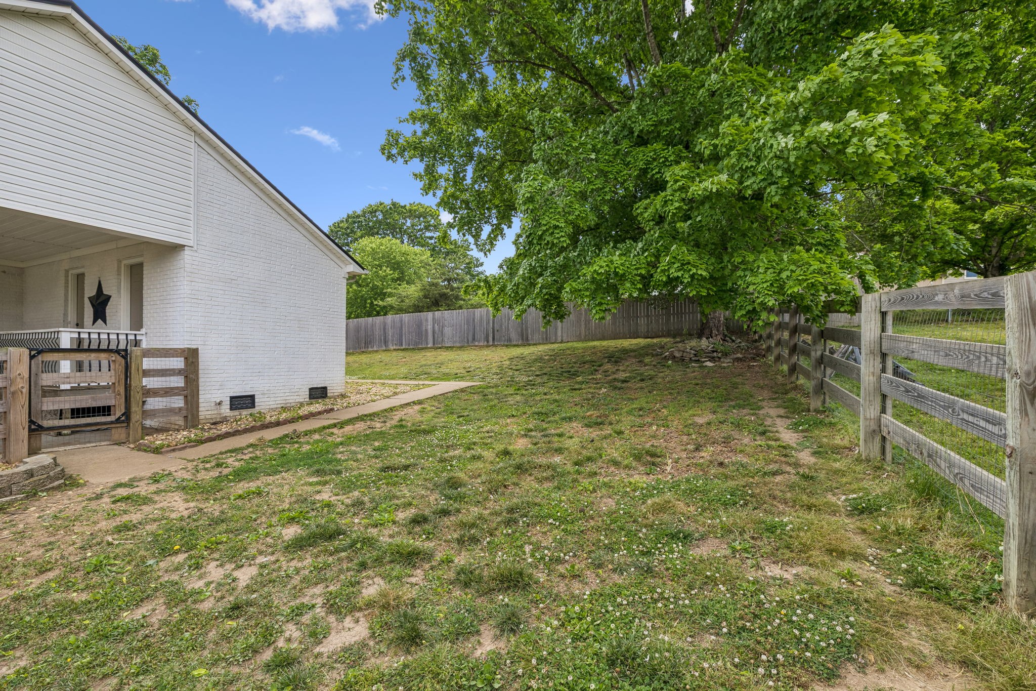 103 Edgewood Ave Property Photo 34