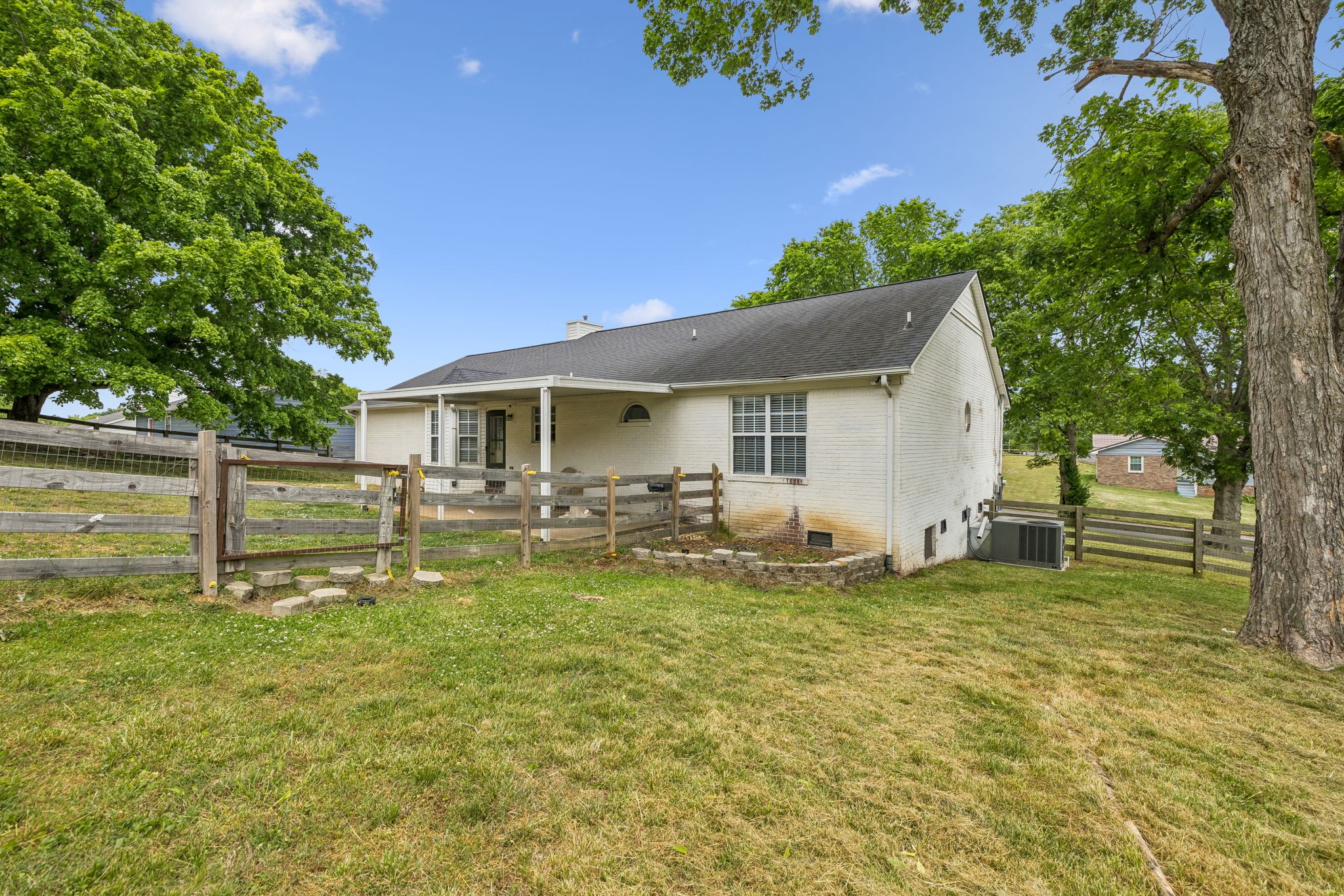 103 Edgewood Ave Property Photo 38
