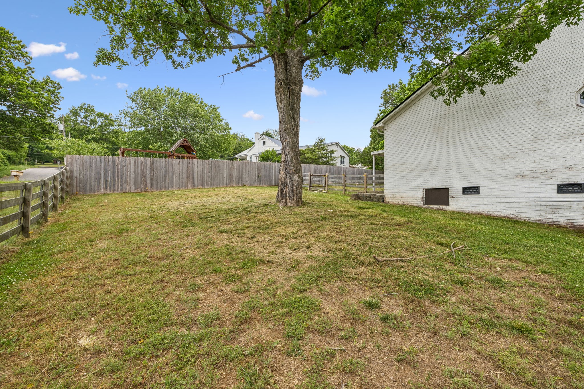 103 Edgewood Ave Property Photo 40