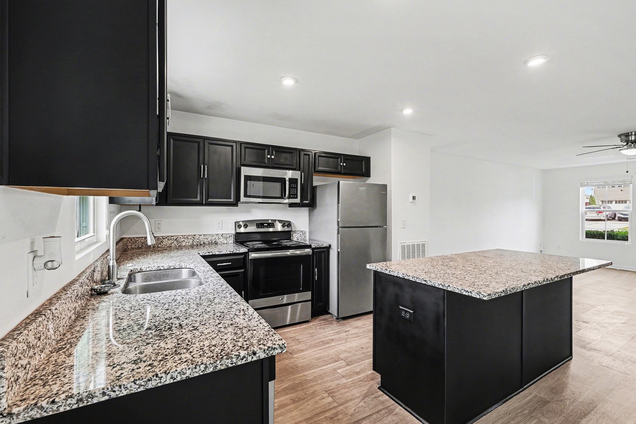 136 Moshe Yaalon Dr Property Photo 12