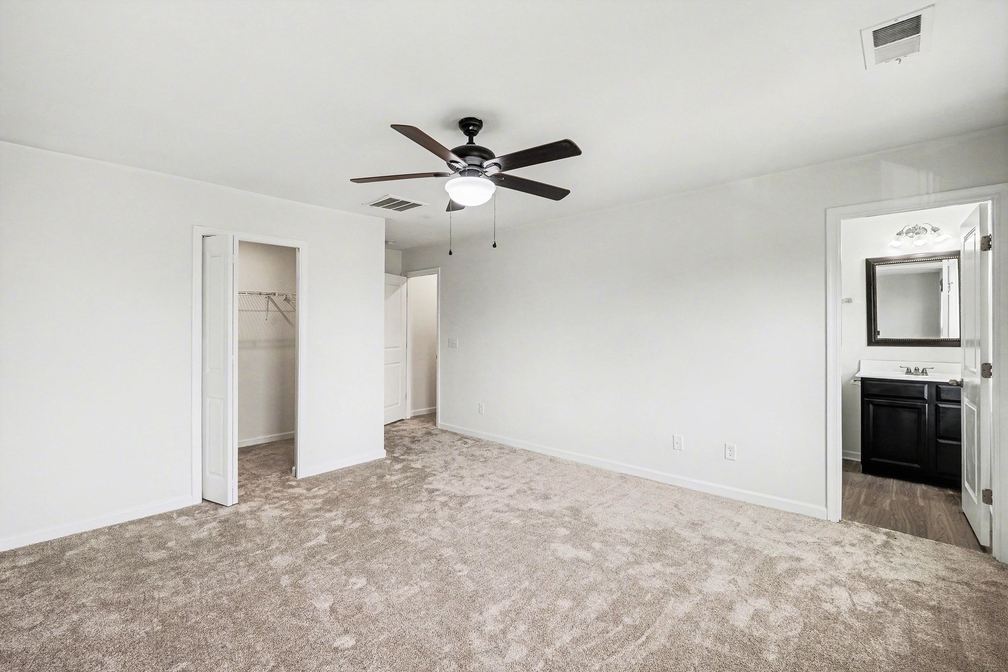136 Moshe Yaalon Dr Property Photo 14