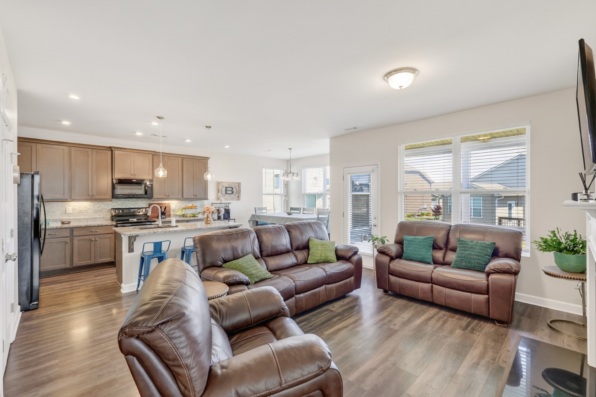 336 Disley Way Property Photo 11