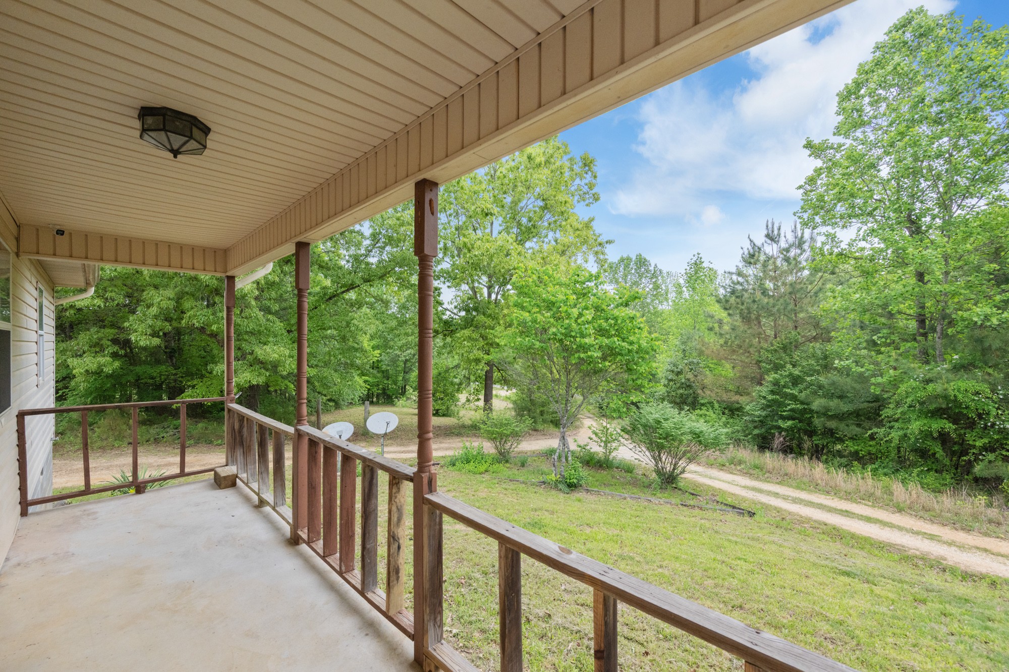 2827 Chapel Hill Rd Property Photo 7