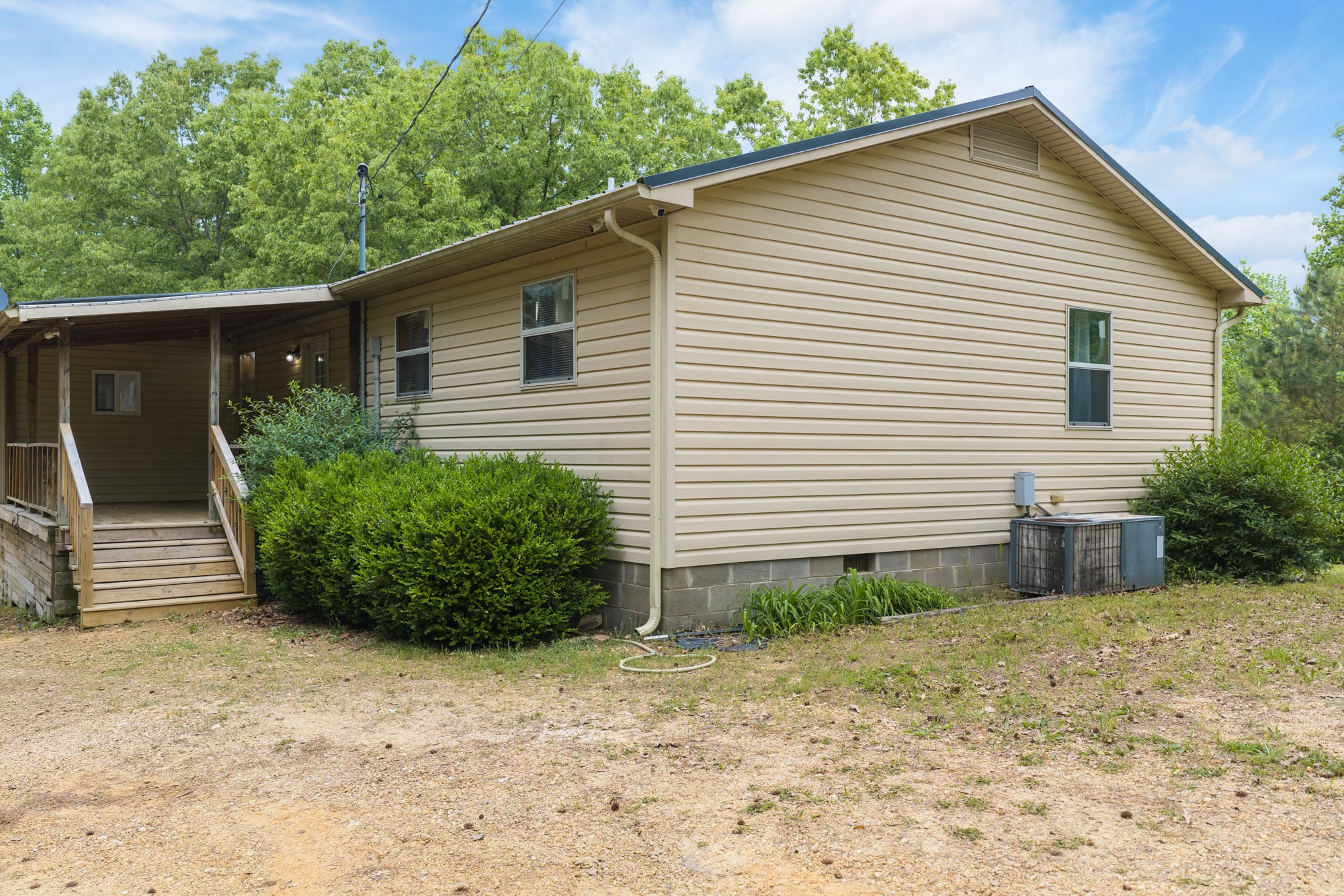 2827 Chapel Hill Rd Property Photo 33