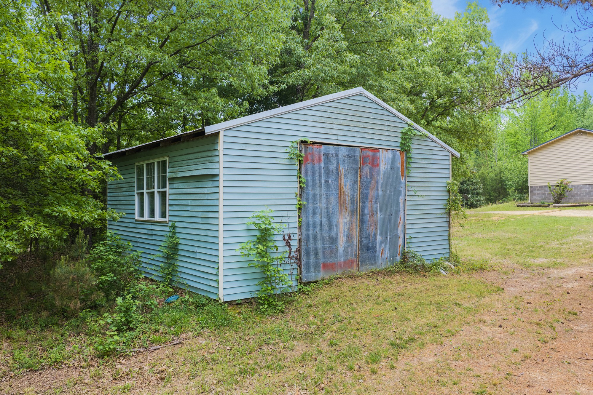 2827 Chapel Hill Rd Property Photo 38