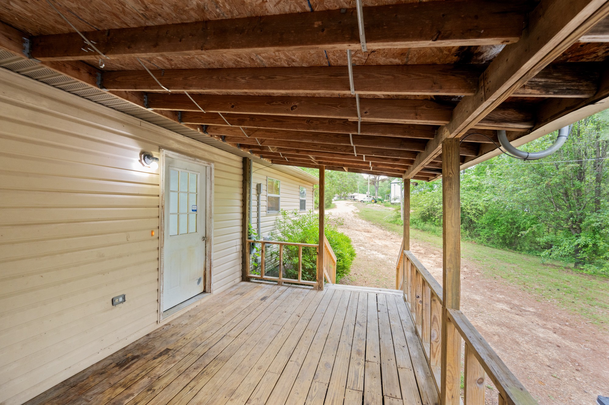 2827 Chapel Hill Rd Property Photo 40