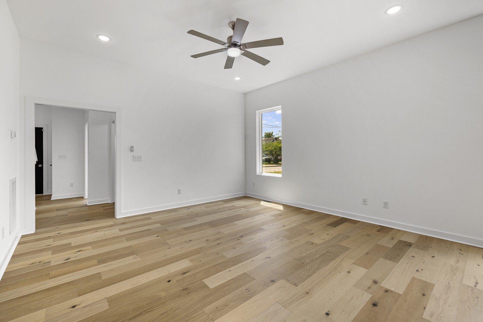1700 Underwood St Property Photo 10