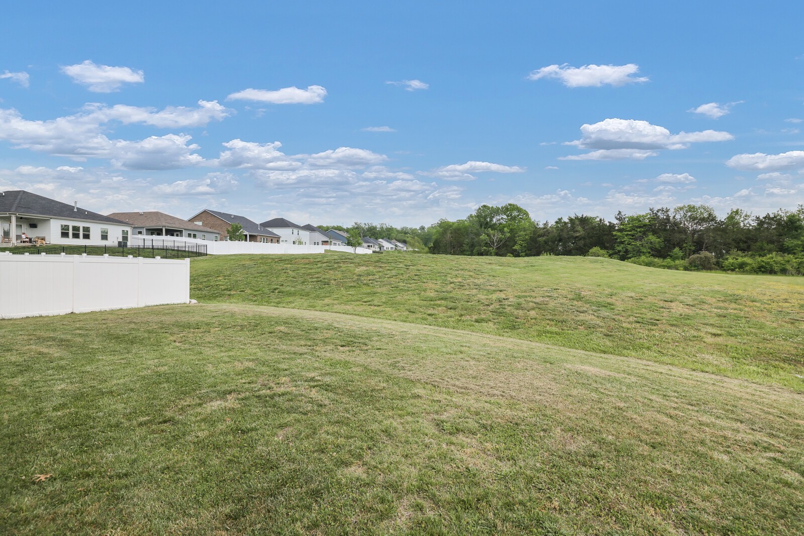 2453 Prairie Hill Dr Property Photo 25