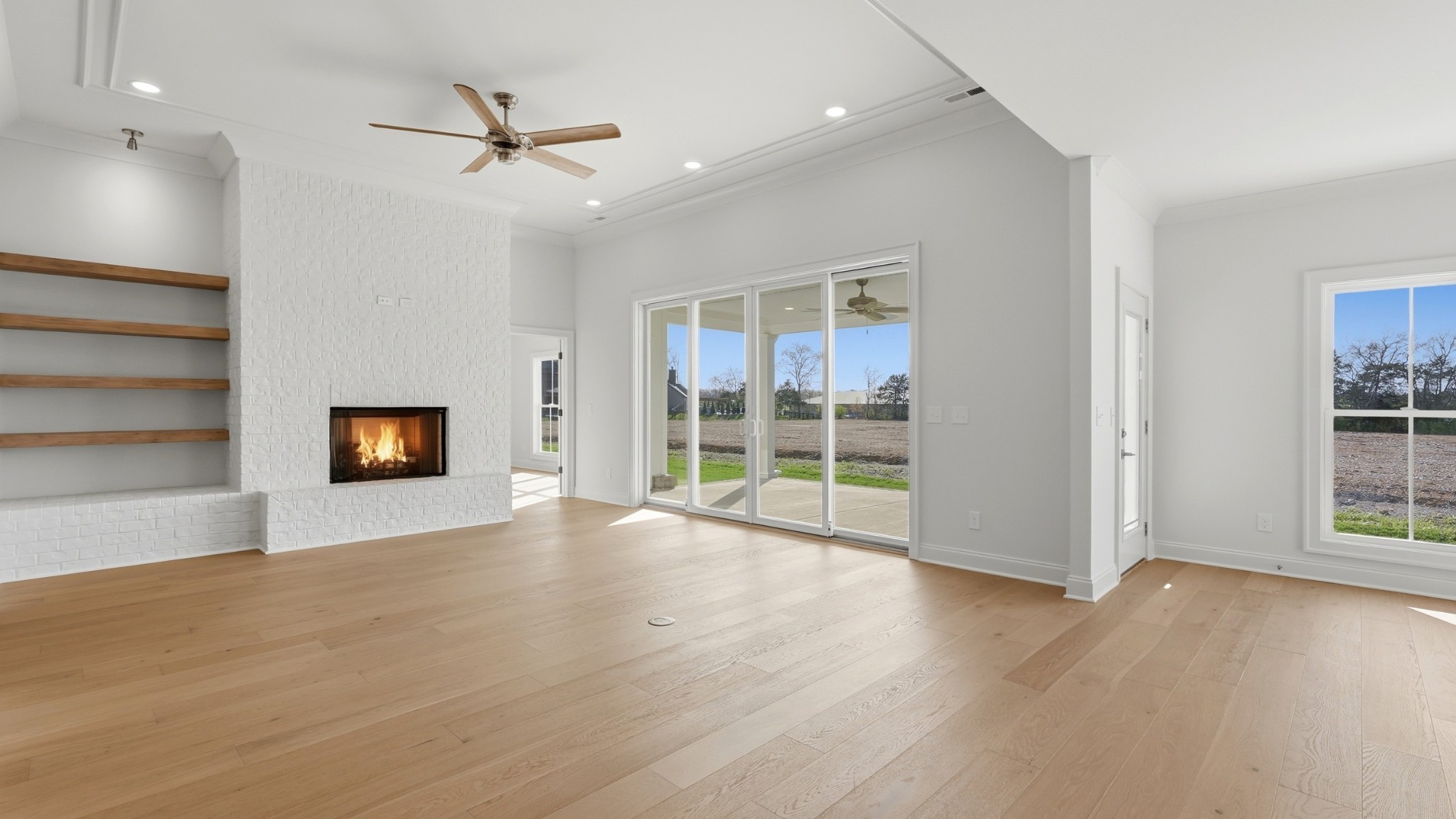 5544 Sinclair St Property Photo 6