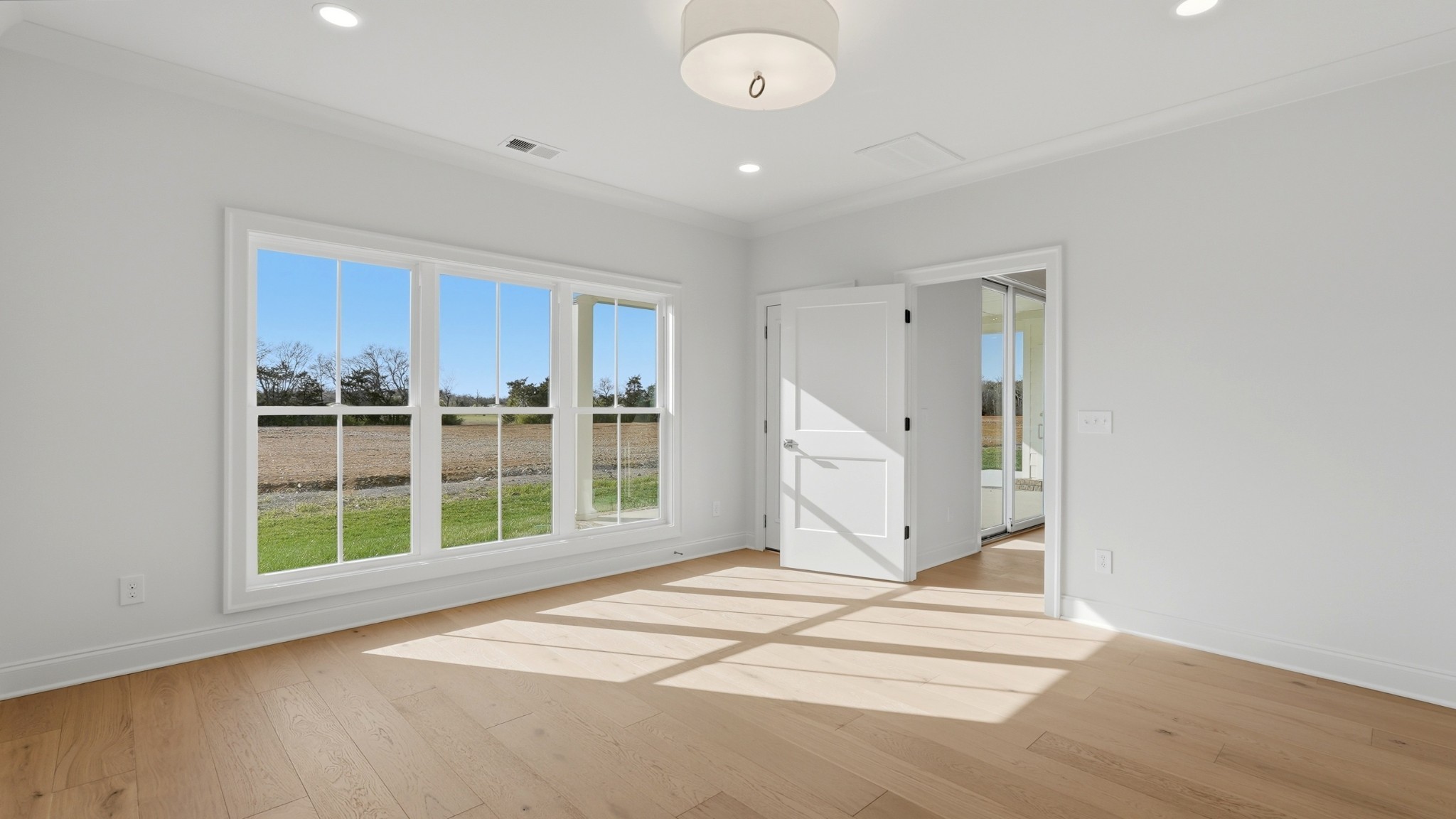 5544 Sinclair St Property Photo 11