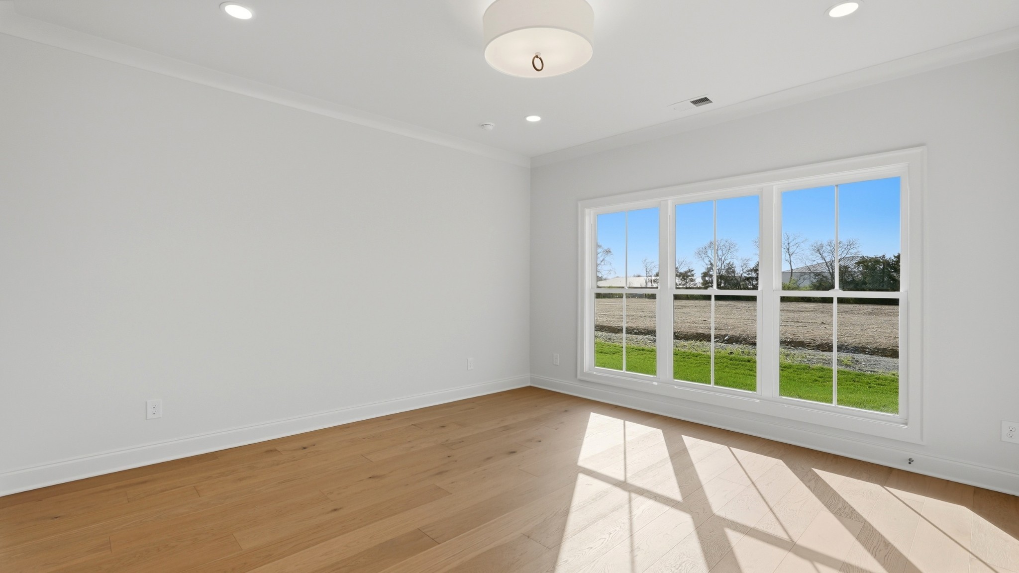 5544 Sinclair St Property Photo 14